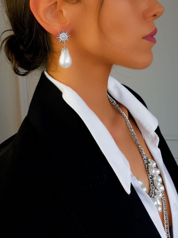 Stella Pearl Earrings