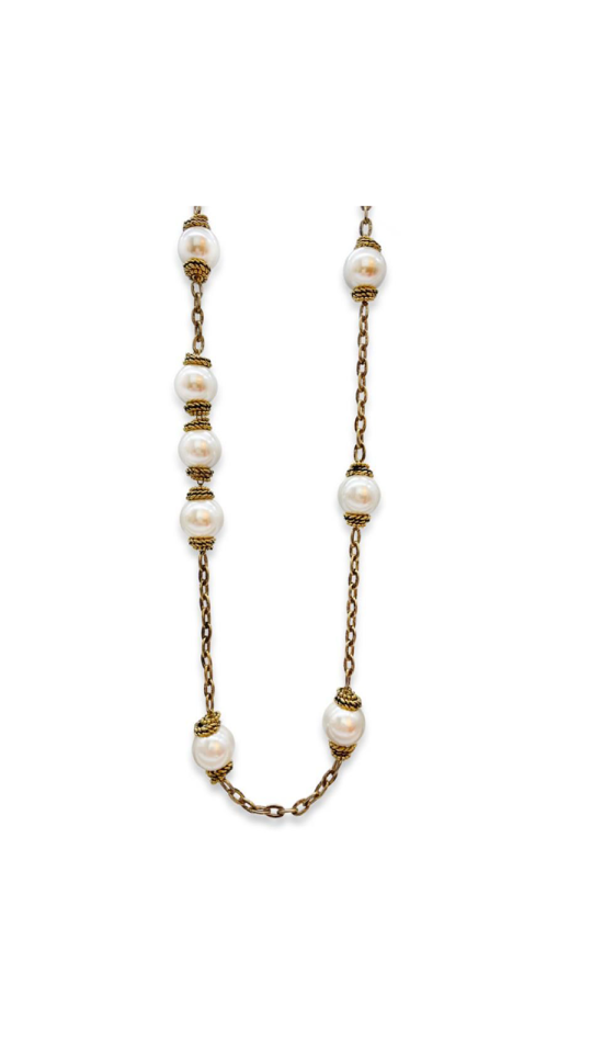 NUEVE CHAIN NECKLACE