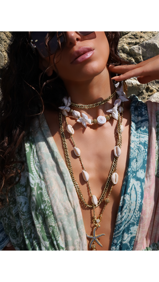 FERIADO SHELL NECKLACE