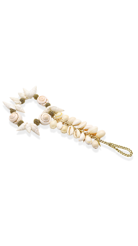 FERIADO HAND CHAIN BRACELET