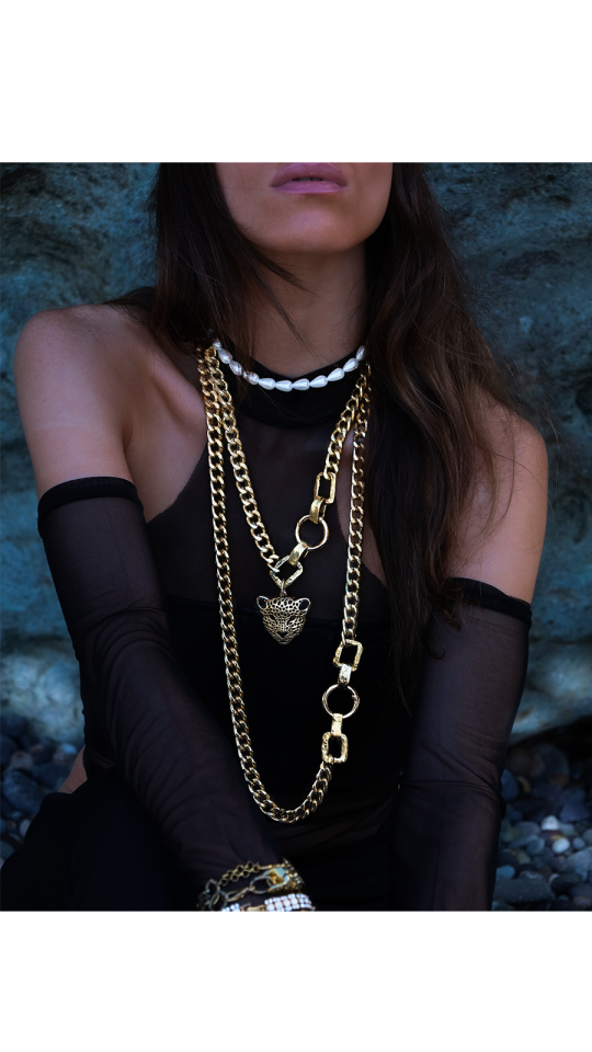 URA CHAIN NECKLACE