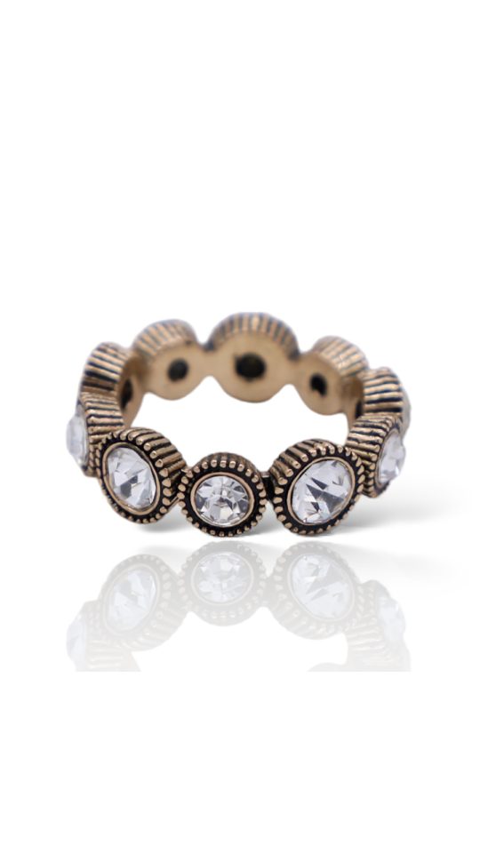 QUEEN CRYSTAL STONE FULL RING