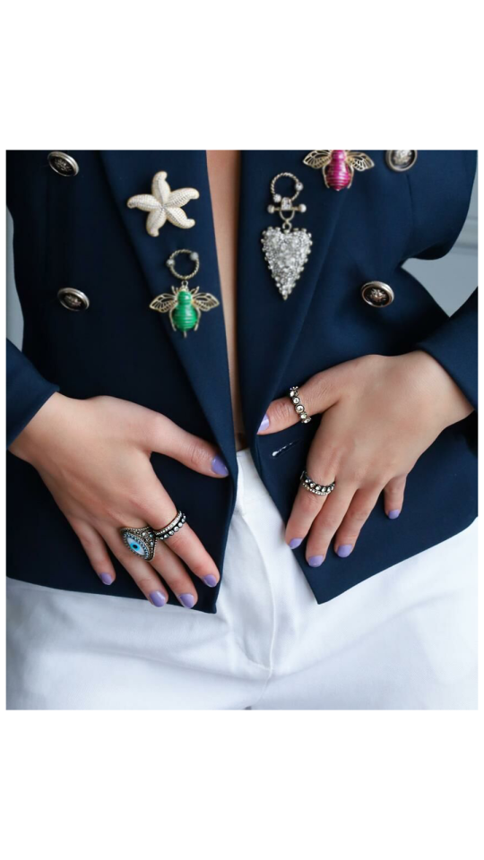 QUEEN CRYSTAL STONE FULL RING