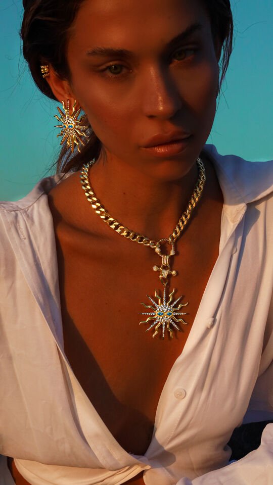 MASCHERA ALTIN KAPLAMA CHARM KOLYE